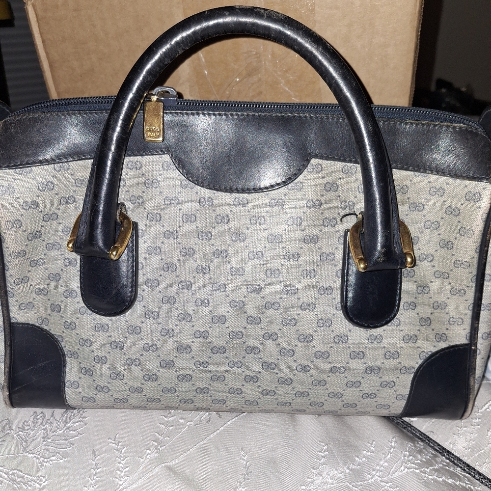 Authenticated Vintage 1980’s Gucci Boston Bag
